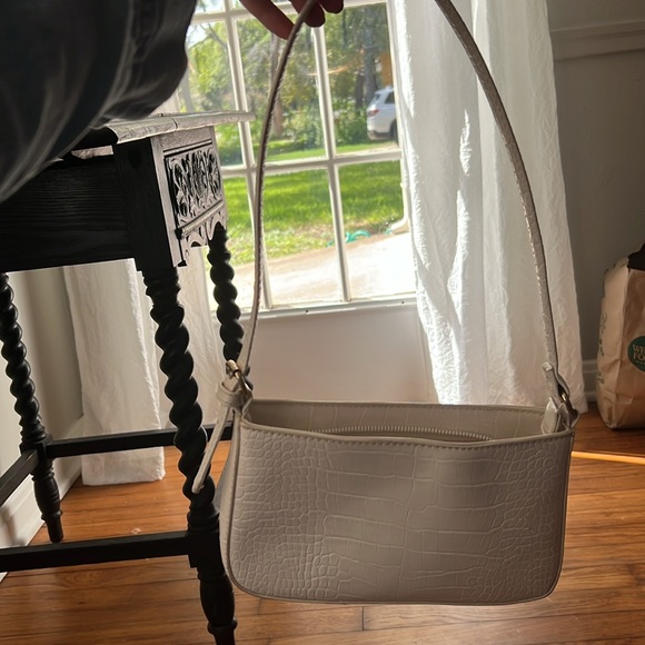 Cream crocodile pattern Mini Shoulder Bag - Picture 3 of 3